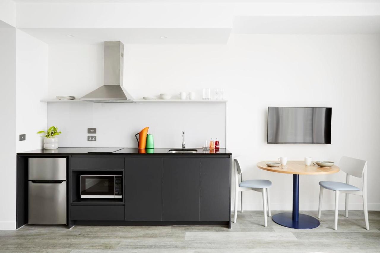 Studio Apartments At Aurora Near Melbourne Port Eksteriør bilde